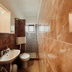 아파트 Elena Apartment- Spacious For 6, 2 Bathrooms, Free Parking *