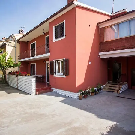 Elena Apartment
